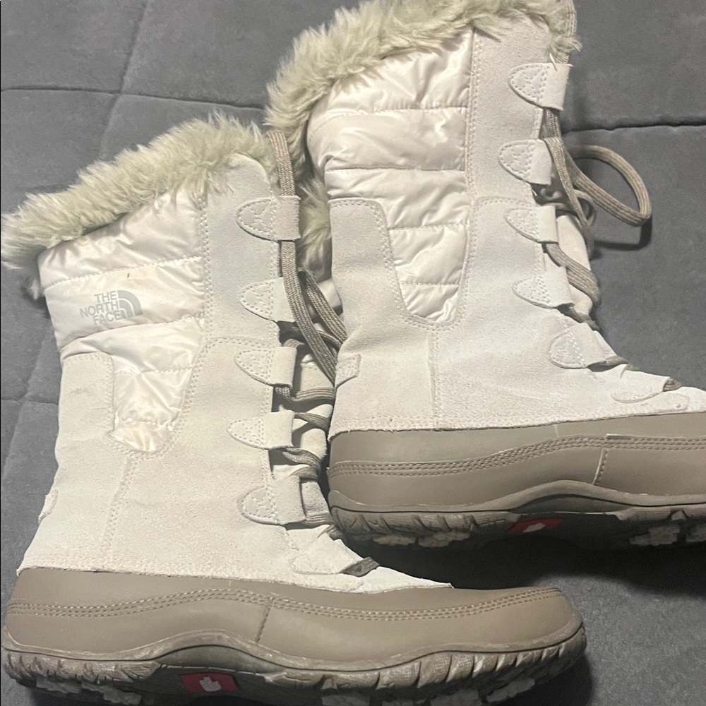 The North Face Women's White Winter Boots